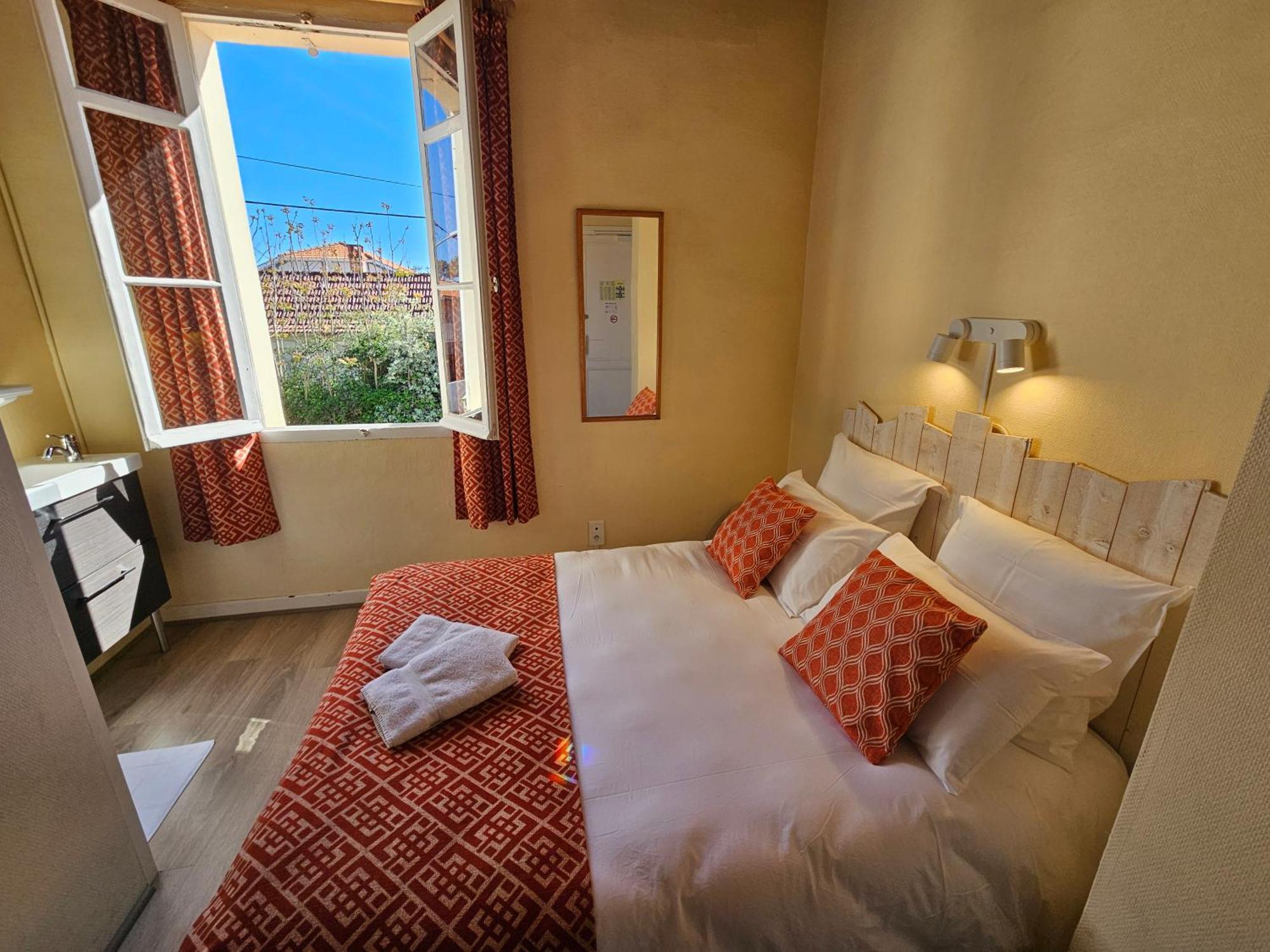 Hotel Au Bon Landais Бискаросс-Плаж Экстерьер фото